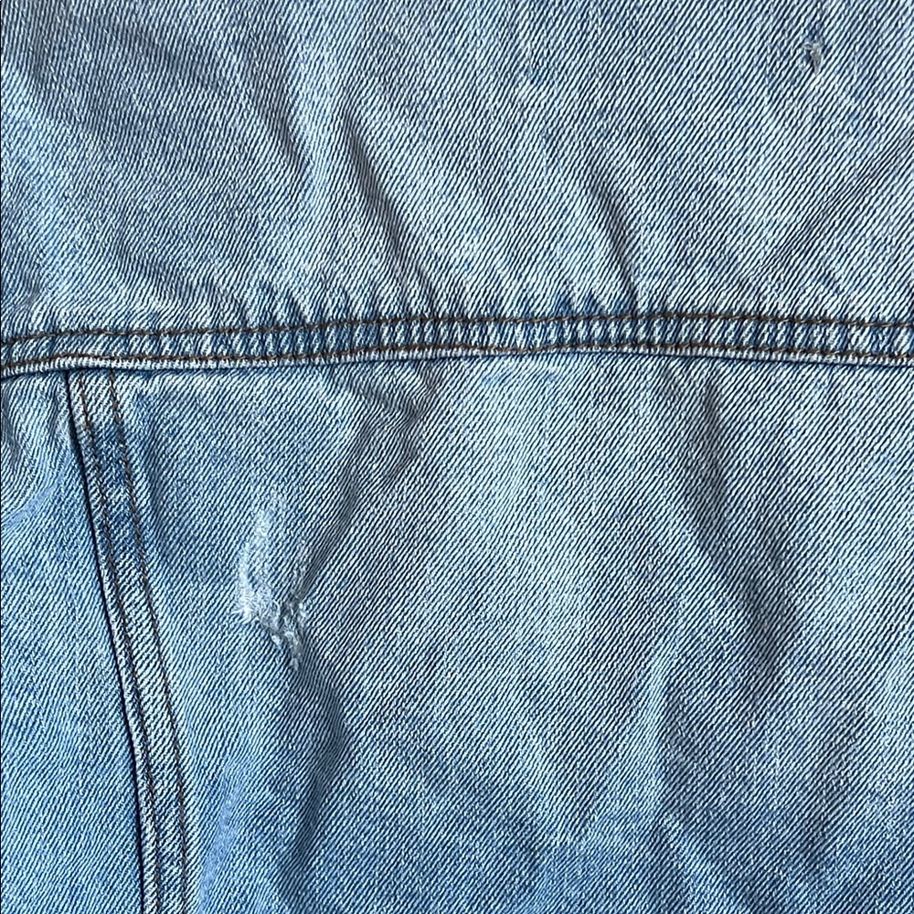 Classic Light Blue Denim Jacket - Picture 5 of 8